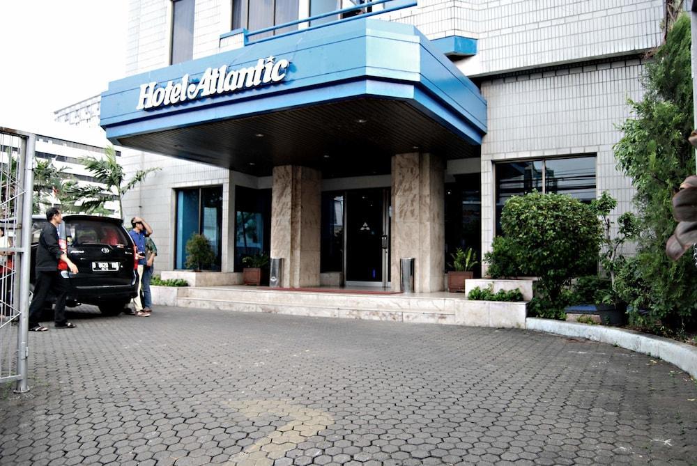 Super Oyo Townhouse 1 Hotel Salemba Jakarta Eksteriør billede
