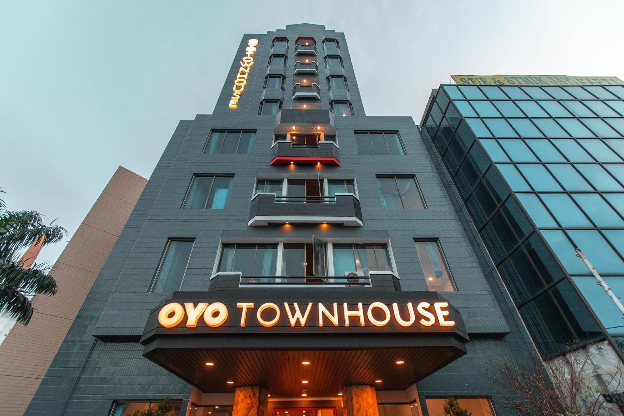 Super Oyo Townhouse 1 Hotel Salemba Jakarta Eksteriør billede