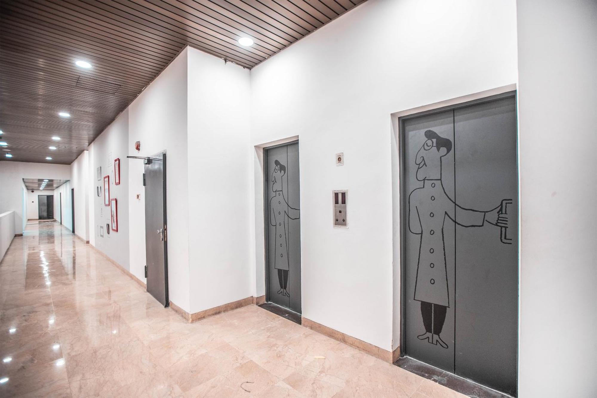 Super Oyo Townhouse 1 Hotel Salemba Jakarta Eksteriør billede
