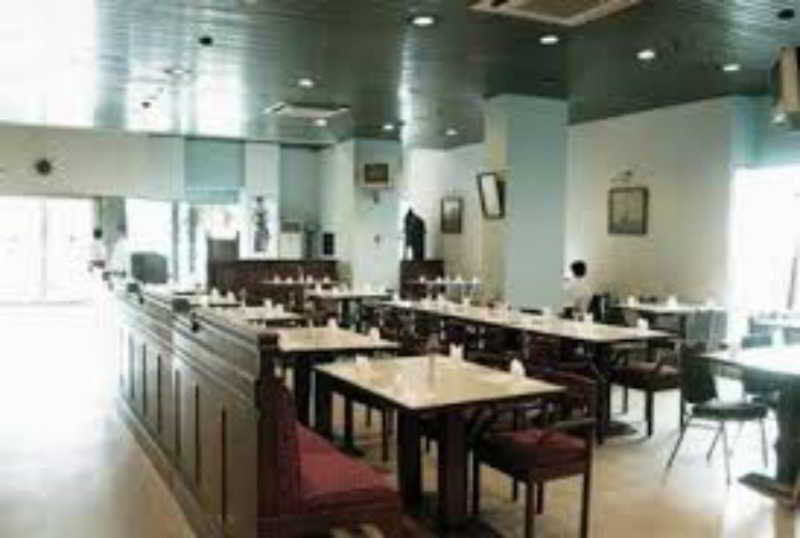 Super Oyo Townhouse 1 Hotel Salemba Jakarta Eksteriør billede