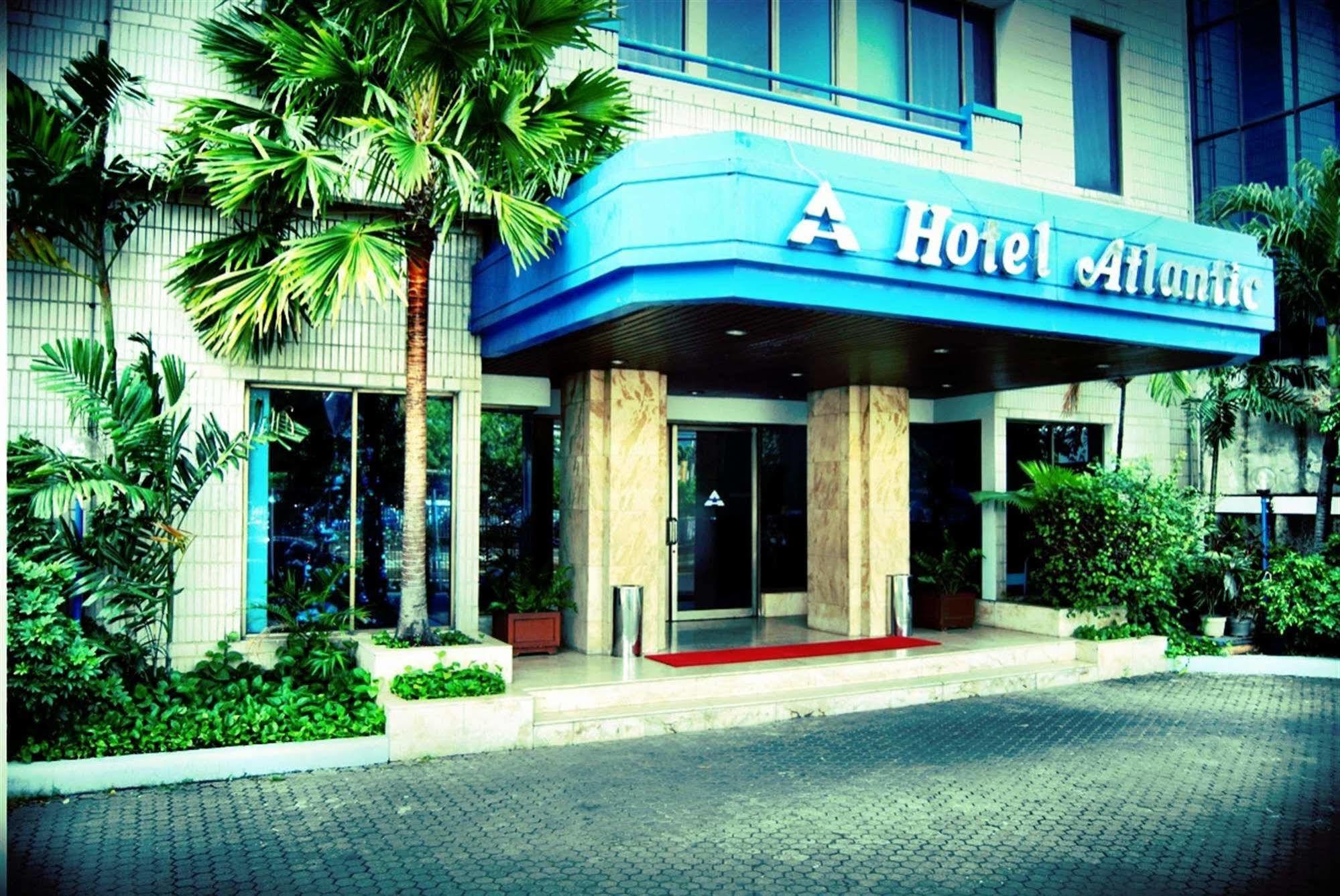 Super Oyo Townhouse 1 Hotel Salemba Jakarta Eksteriør billede